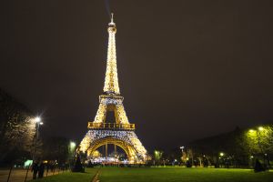 eiffell tower sm.jpg